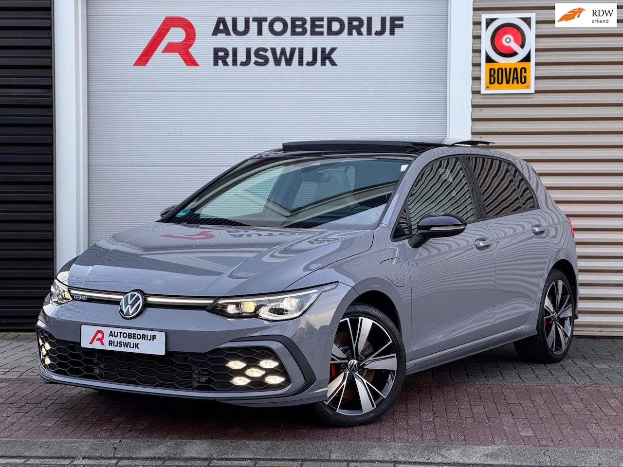 Volkswagen Golf - 1.4 eHybrid GTE Pano/Leer/Trekhaak/Matrix - AutoWereld.nl