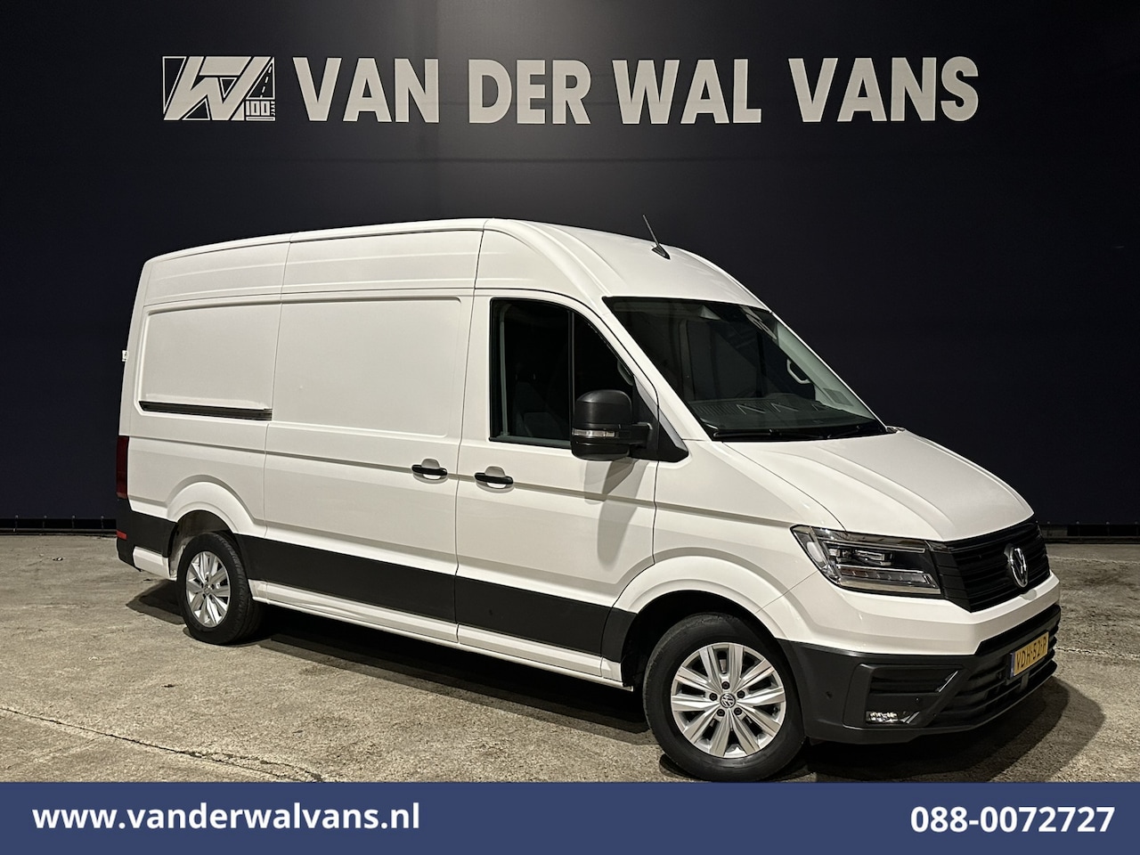 Volkswagen Crafter - 2.0 TDI 141pk L3H3 L2H2 Euro6 Airco | Navigatie | Camera | LED | Apple Carplay | Cruisecon - AutoWereld.nl