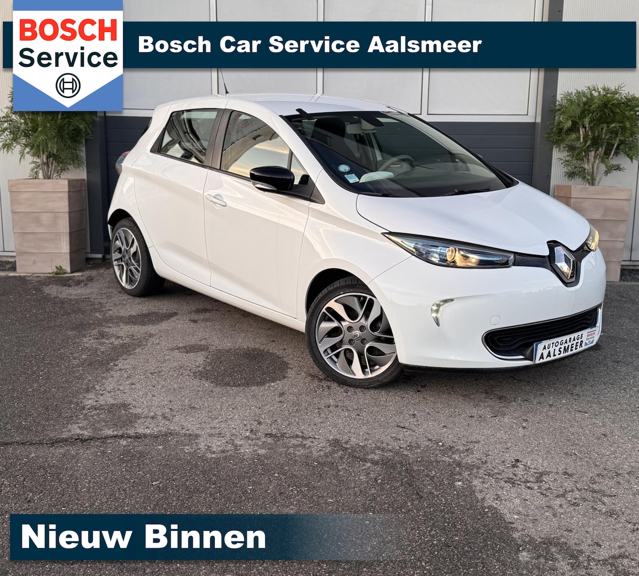 Renault Zoe - Q90 Bose Quickcharge 41 kWh / NAVI / AIRCO / KOOPACCU / - AutoWereld.nl