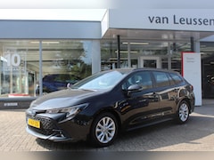 Toyota Corolla Touring Sports - HYBRID 140 AD-CRUISE NAVI LM-VELGEN MET ALL SEASONBANDEN APPLE/ANDROID CAMERA NL-AUTO 1E-E