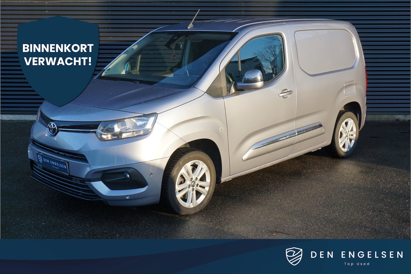 Toyota ProAce City - 131pk Automaat Apple Carplay Camera Parkeersensoren 16"Lichtmetalen velgen Cruise control - AutoWereld.nl