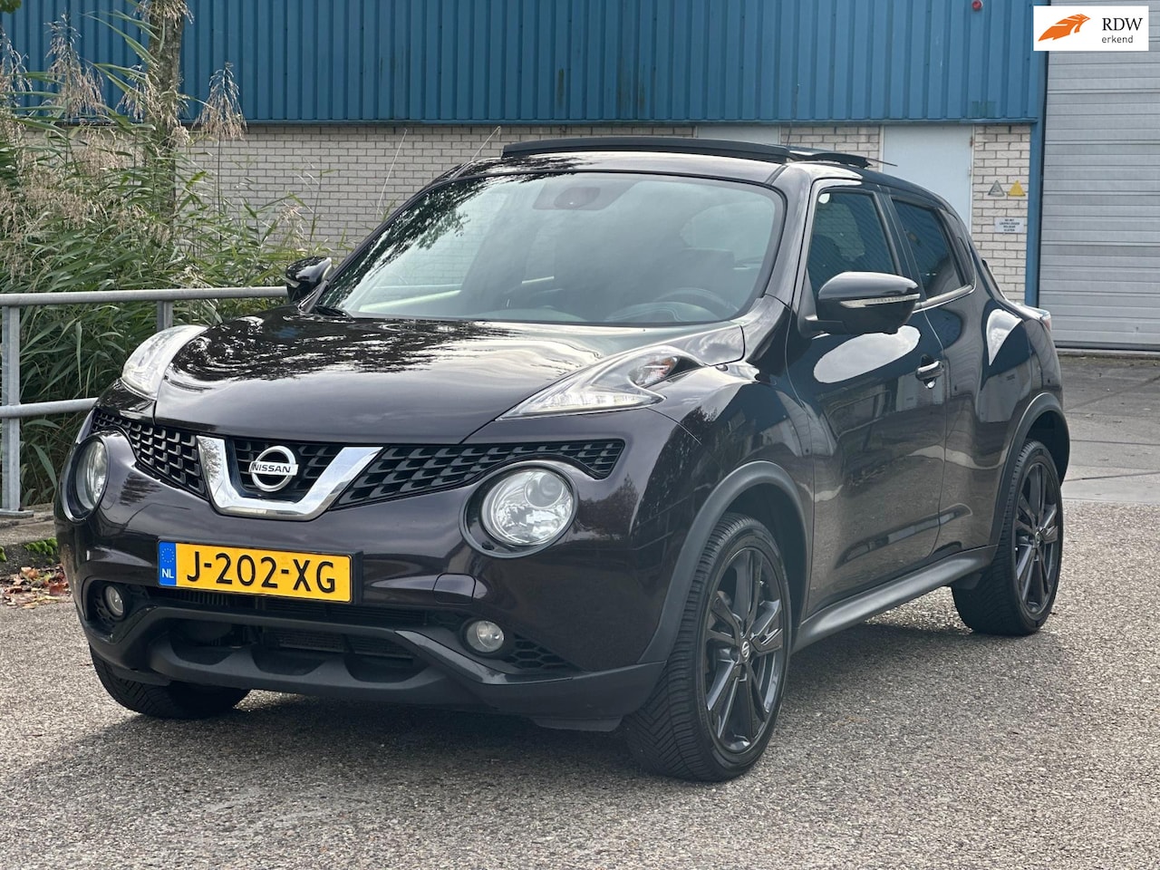 Nissan Juke - 1.2 DIG-T S/S Connect Edition Pano! Leer! Camera! Clima! Navi! - AutoWereld.nl