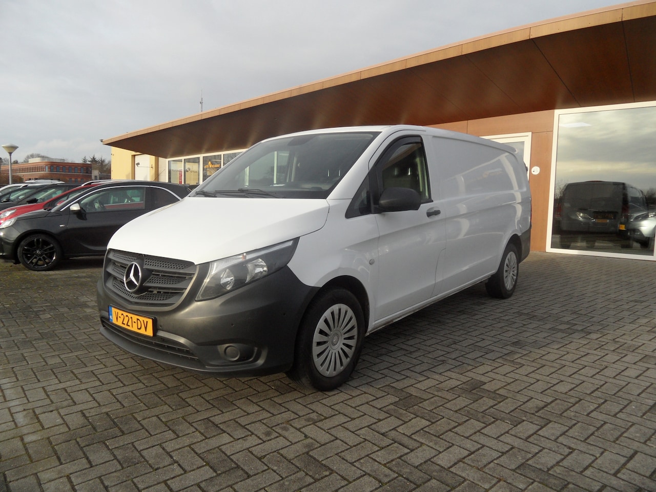 Mercedes-Benz Vito - 114 CDI Extra Lang 114 CDI Extra Lang - AutoWereld.nl