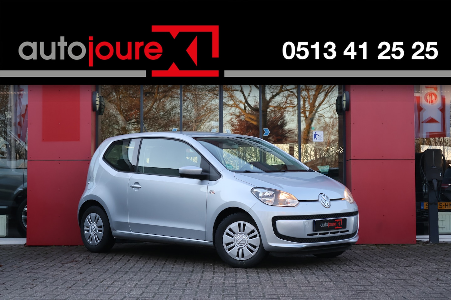 Volkswagen Up! - 1.0 take up! BlueMotion | Airco | Cruise Control | Radio | APK tot februari 2027 | - AutoWereld.nl
