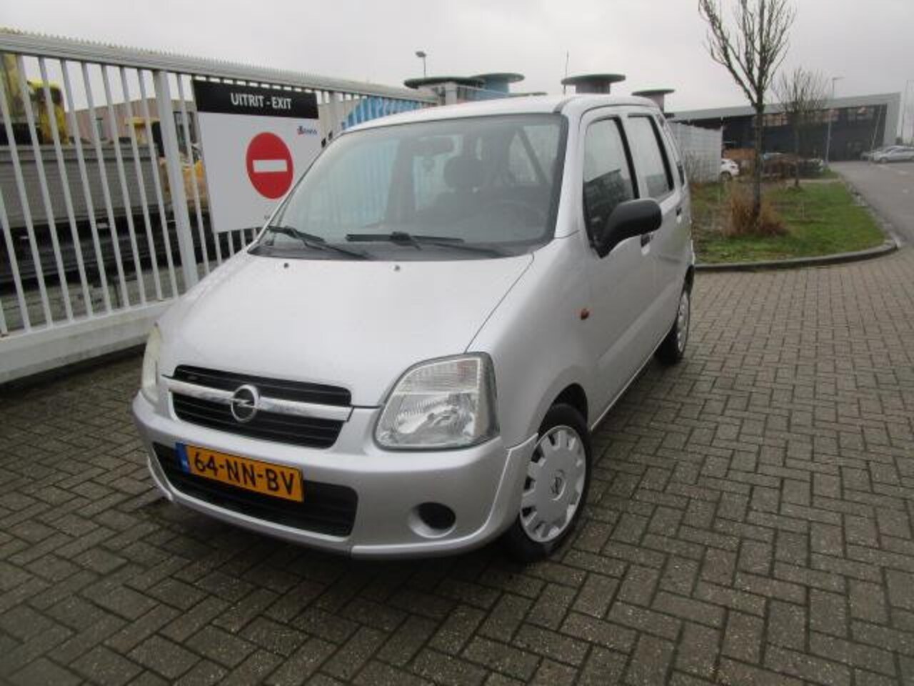 Opel Agila - 1.0-12V Essentia 1.0-12V Essentia - AutoWereld.nl