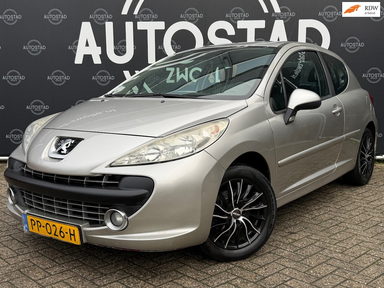 Peugeot 207 - 1.6 VTi Look Automaat / APK / NAP / Airco - AutoWereld.nl