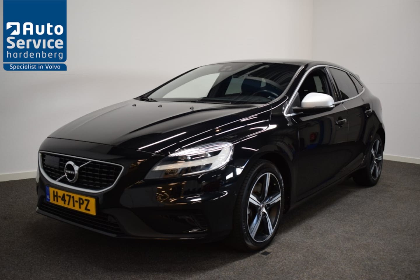 Volvo V40 - T3 153pk AUT6 R-Design Polar+ Sport Trekhaak 1500kg/ Adapt. Cruise/ Pano/ Leer/ Stoelverw. - AutoWereld.nl