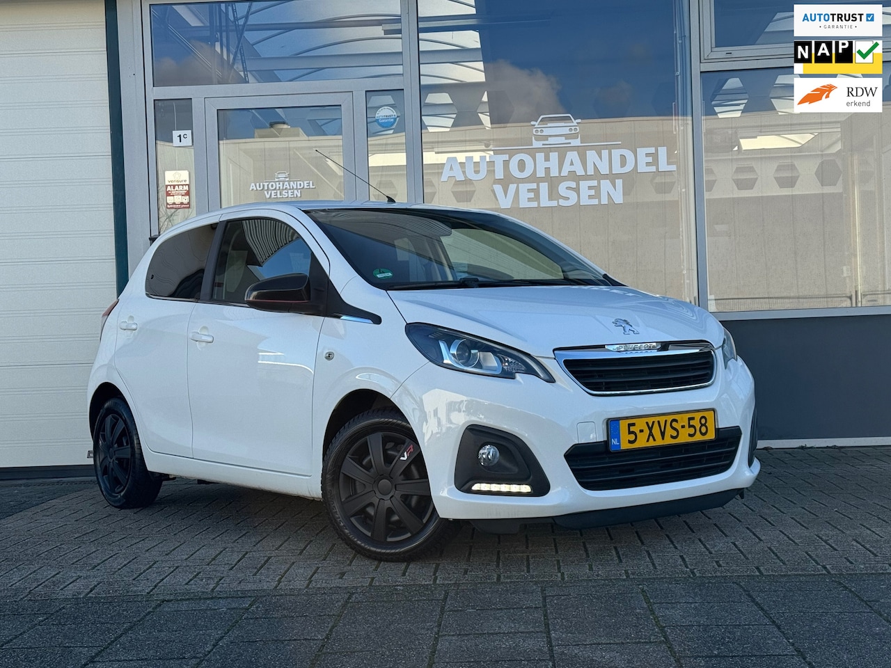 Peugeot 108 - 1.0 e-VTi Active Nap Bluetooth Airco - AutoWereld.nl