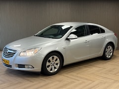 Opel Insignia - 1.8 Edition TREKHAAK CRUISE NAVIGATIE PARKEERSENSOREN