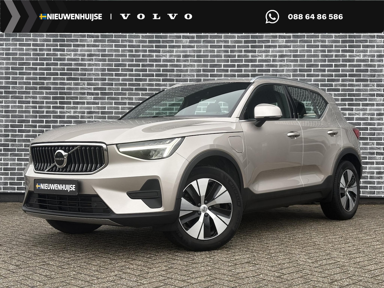 Volvo XC40 - Plug-in hybrid T4 Core Bright | Facelift | Elektrische stoelverstelling | Navigatie | Acht - AutoWereld.nl