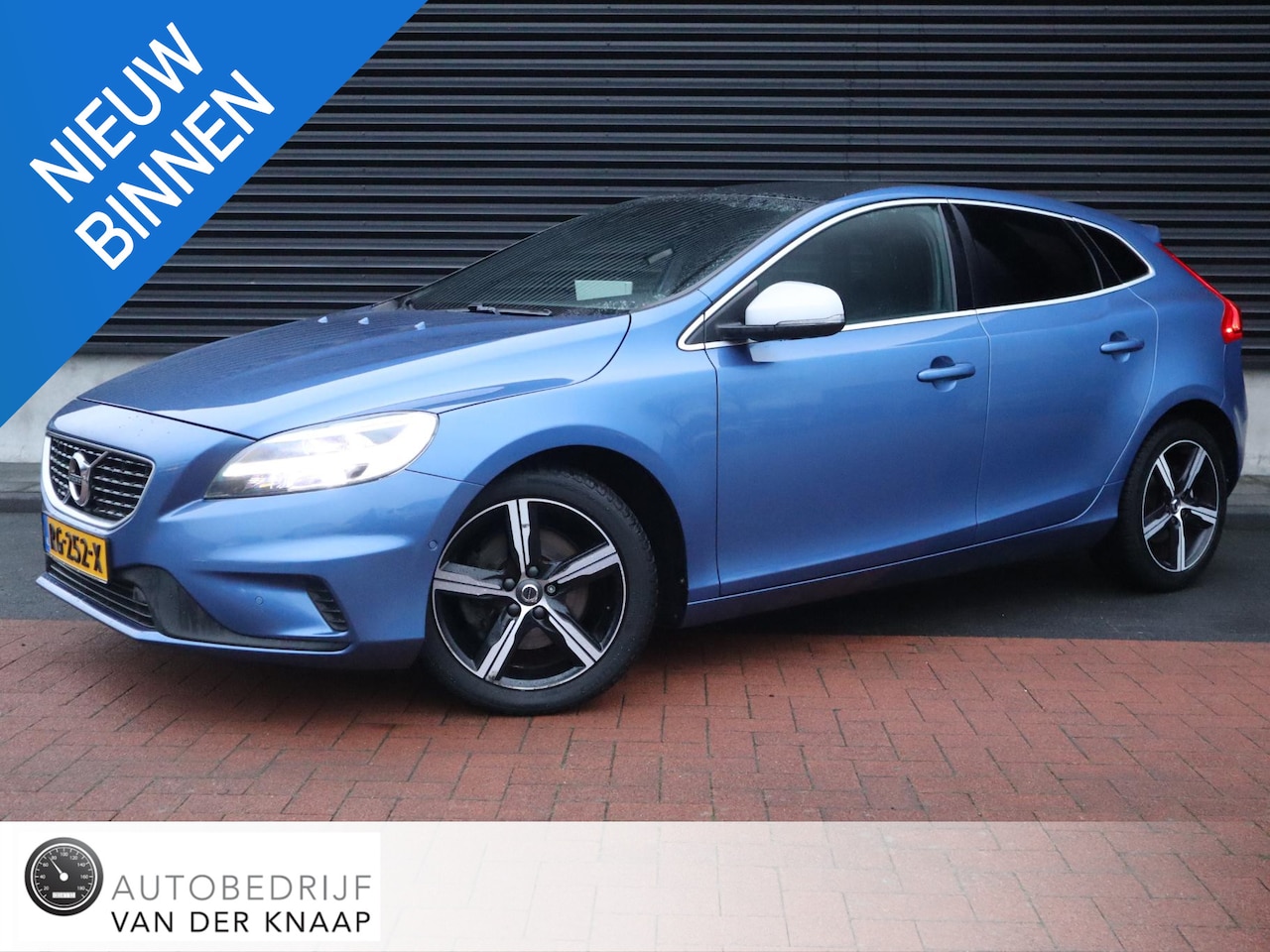 Volvo V40 - 2.0 T4 Business Sport R-design | Clima | Cruise | Multimedia/Navi | Leder | Stoelverwarmin - AutoWereld.nl
