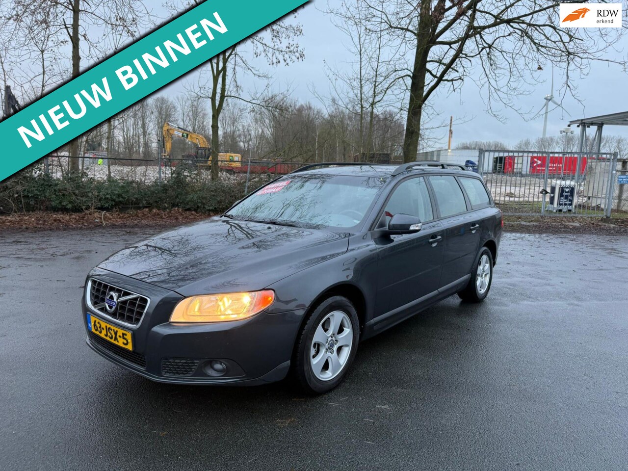Volvo V70 - 2.4D Limited Edition NETTE AUTO RIJDT EN SCHAKELT GOED - AutoWereld.nl