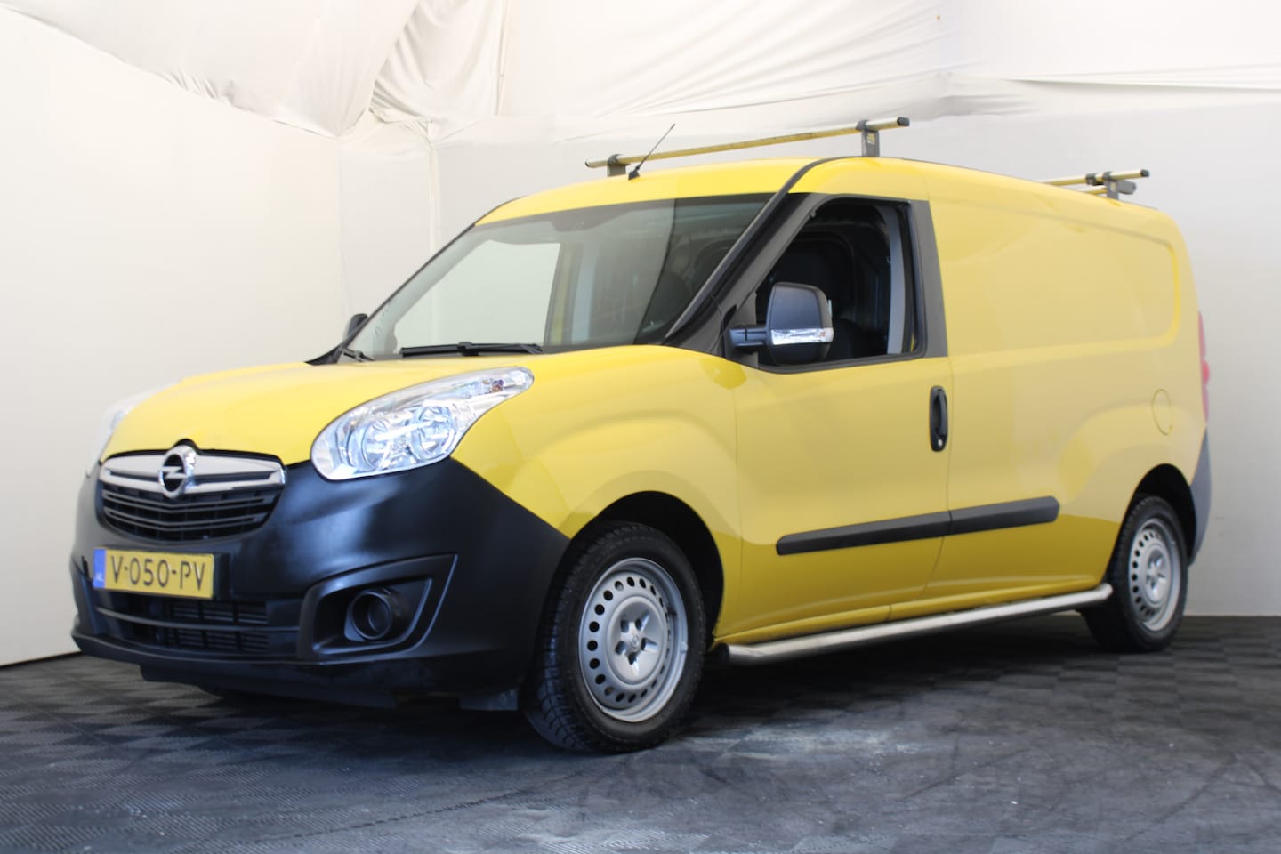 Opel Combo - 1.3 CDTi L2H1 Edition 1.3 CDTi L2H1 Edition - AutoWereld.nl