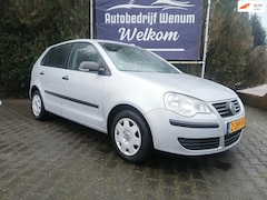 Volkswagen Polo - 1.2 EasylineAIRCO, 5 deurs, metallic, enz