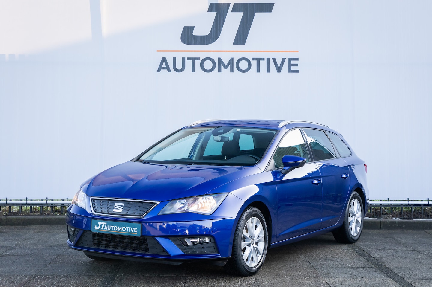 SEAT Leon ST - 1.0 Eco TSI Style Business Cruise Control | Camera | Trekhaak - AutoWereld.nl
