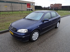 Opel Astra - 1.6 Edition