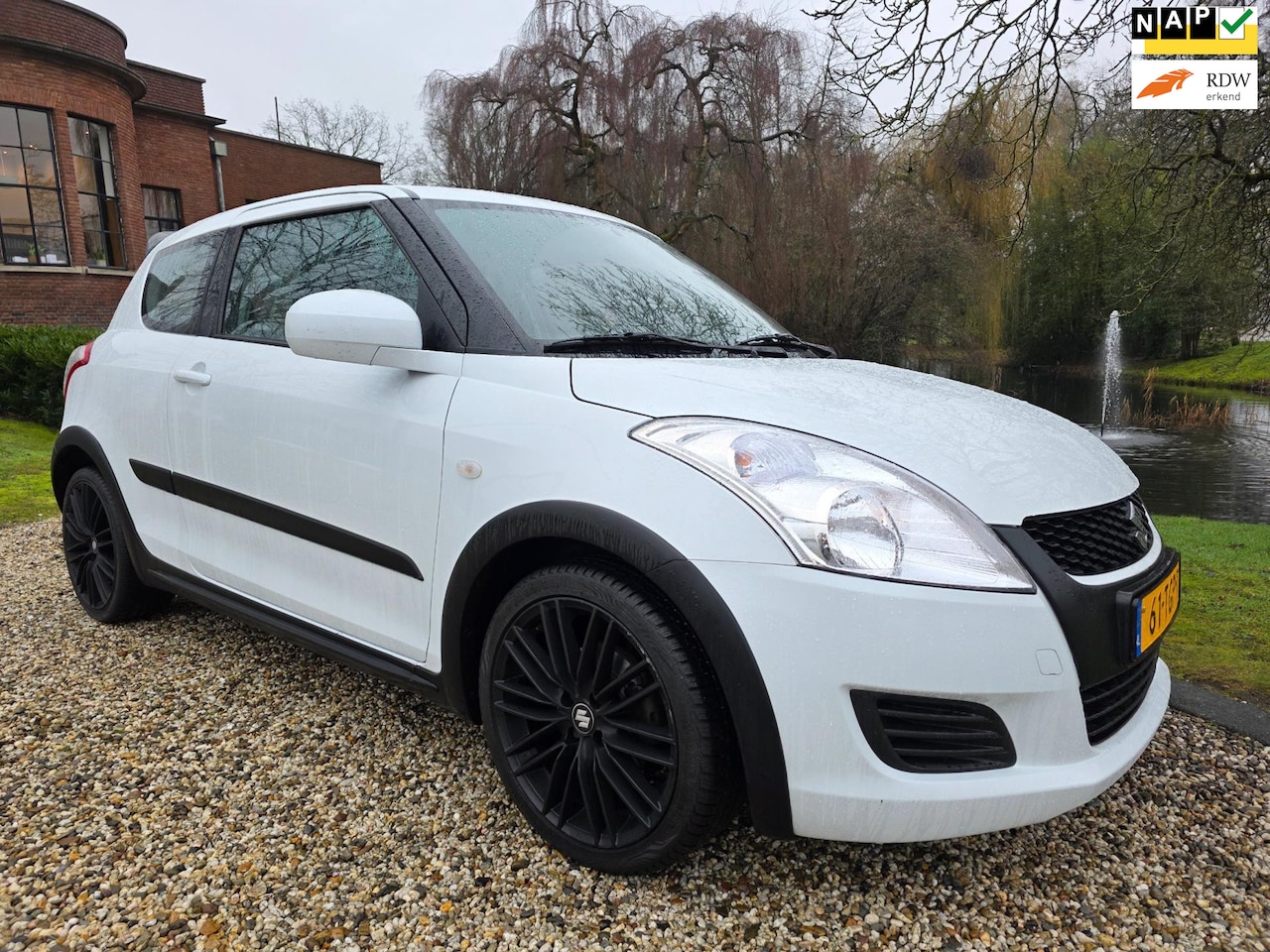 Suzuki Swift - 1.2 Comfort SPORT airco/CRUISE - AutoWereld.nl