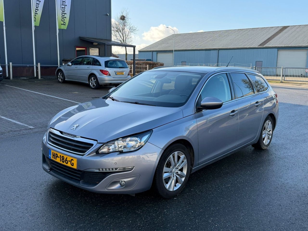 Peugeot 308 - 1.6 BlueHDI Leer Panorama EURO-6 - AutoWereld.nl