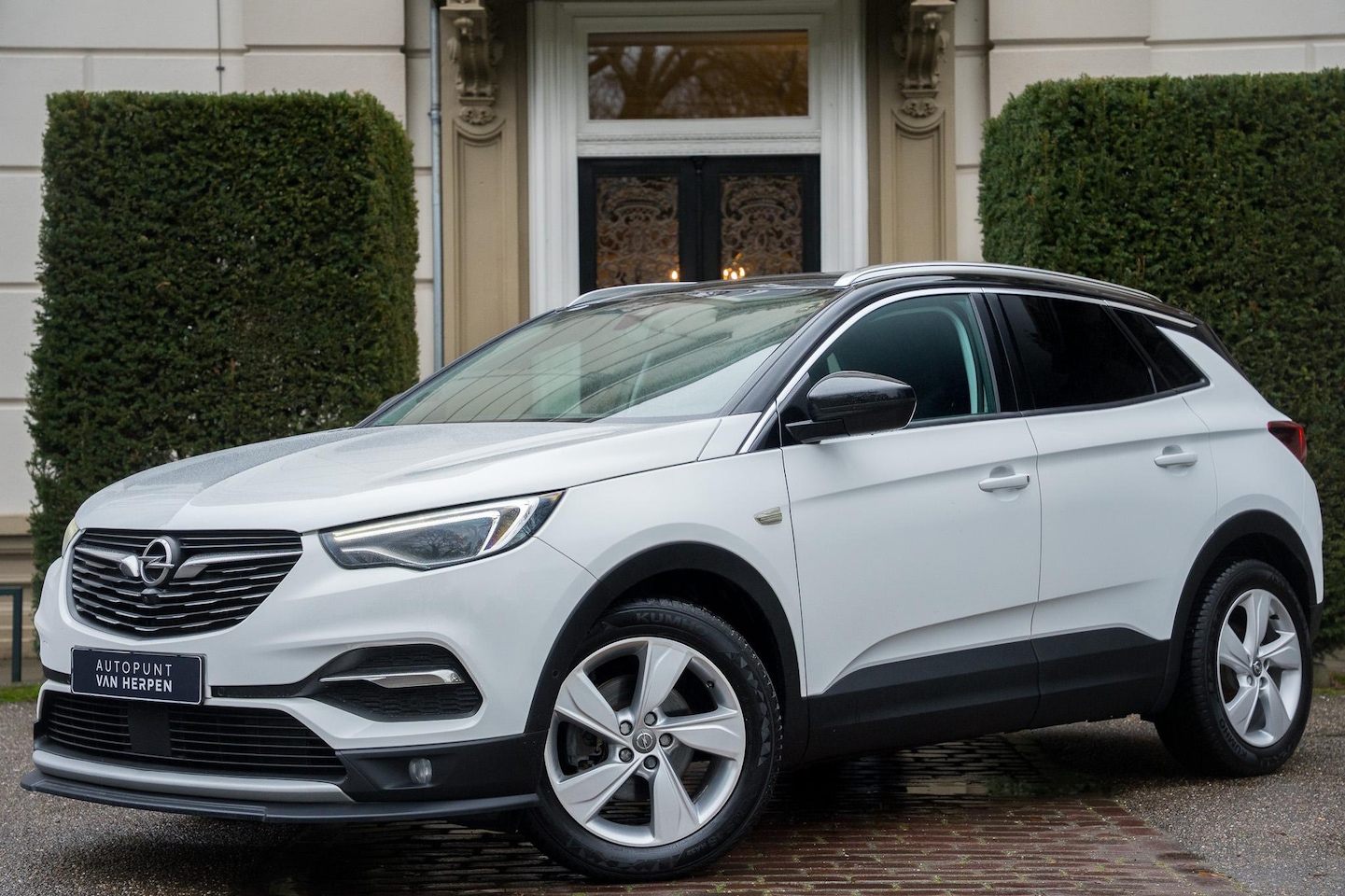 Opel Grandland X - 1.6 Turbo Ultimate TREKHAAK | LEDER | DENON | 360 CAM | STOELVENTILATIE - AutoWereld.nl