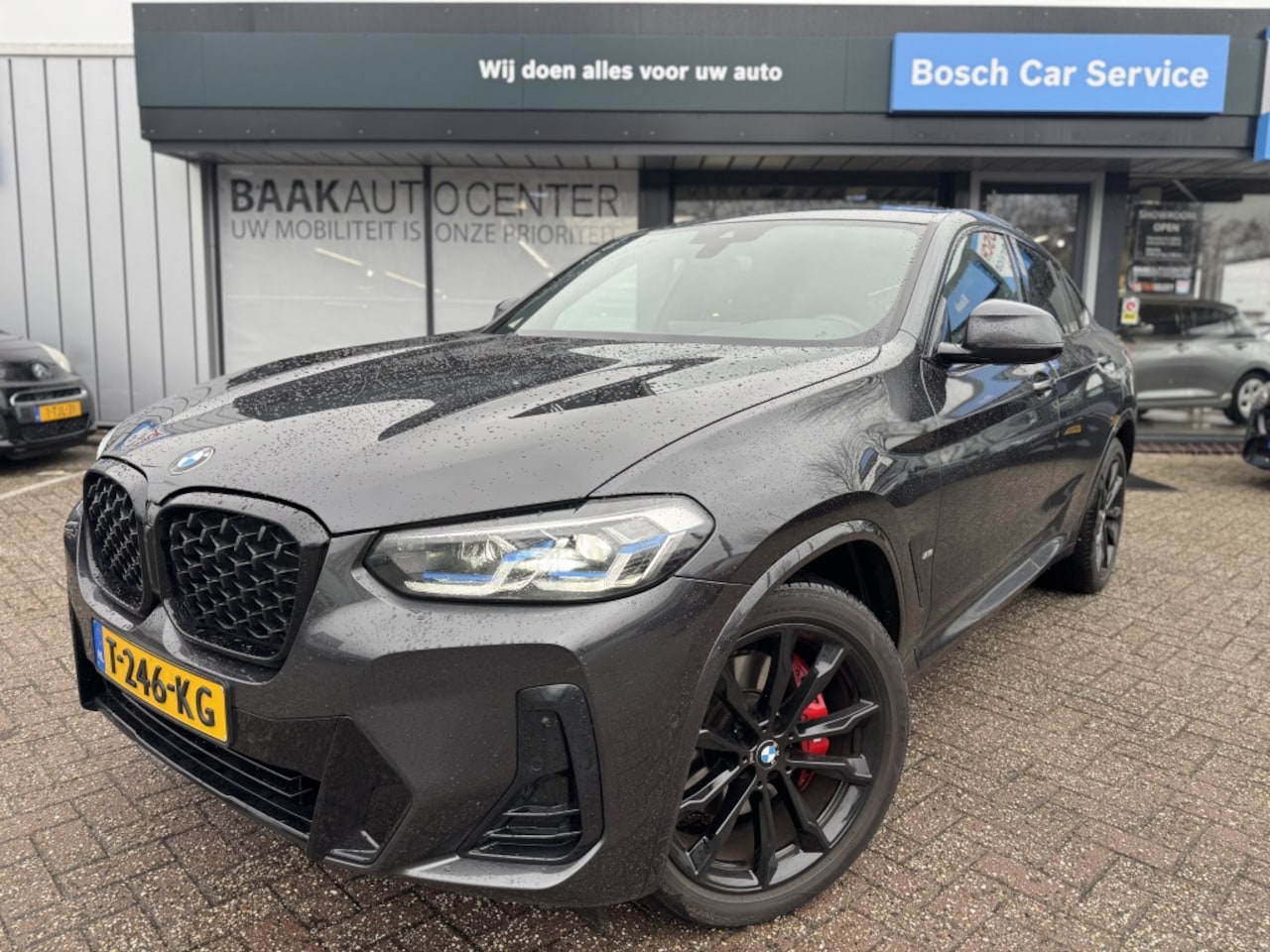 BMW X4 - xDrive20i Business Edition + | Pano | M Pakket | Laser - AutoWereld.nl