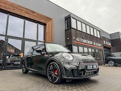 MINI John Cooper Works - 2.0 JCW Pack F1 aut 231pk/Pano/Camera/Btw/Rebel Green