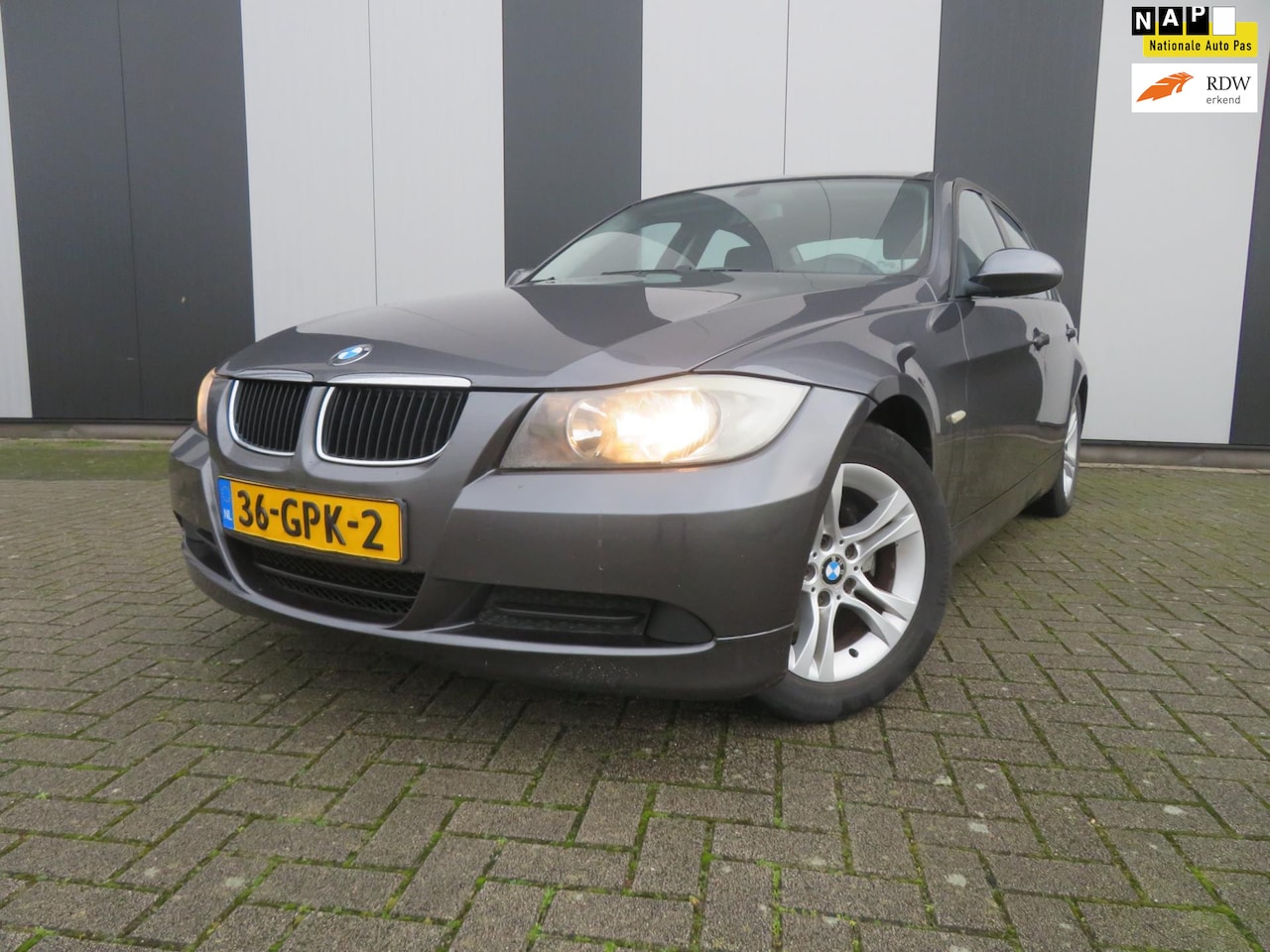 BMW 3-serie - 318i Business Line 318i Business Line - AutoWereld.nl