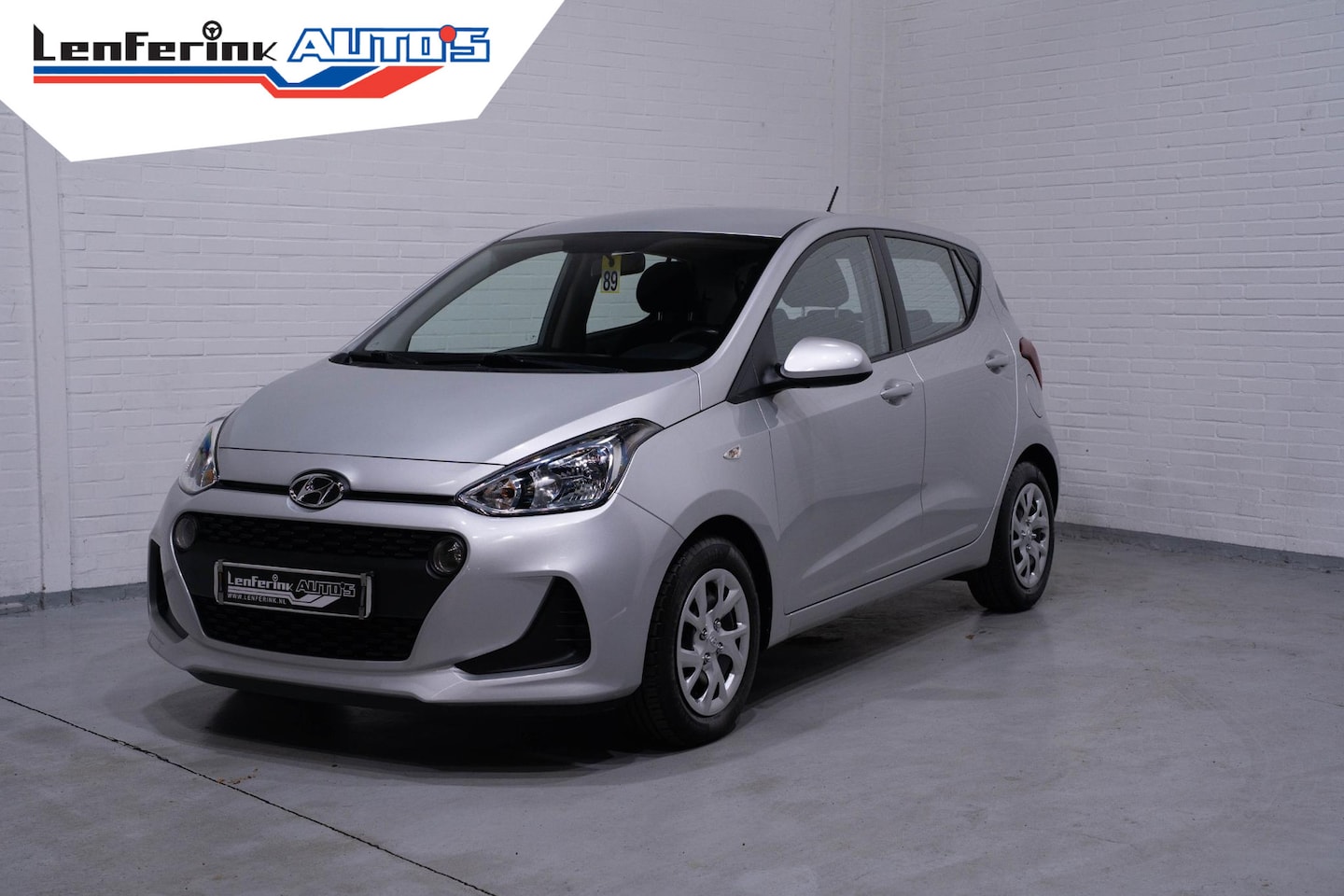 Hyundai i10 - 1.0i Trend Collor-edition Airco Cruise Stoel- en stuurverwarming - AutoWereld.nl