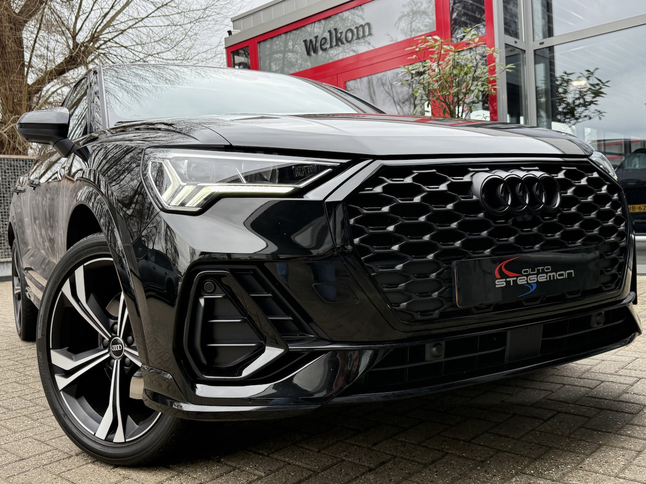 Audi Q3 Sportback - 45 TFSI-e *!* 2x S-LINE *!* PANODAK/ RADAR/ 20 INCH/ 360 CAMERA/ TREKHAAK *!* - AutoWereld.nl