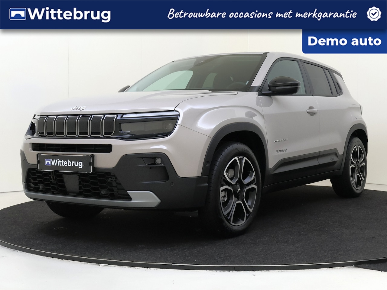 Jeep Avenger - 1.2 e-Hybrid Summit | Winter Pack | Achteruitrijcamera | Adaptive cruise control | Connect - AutoWereld.nl