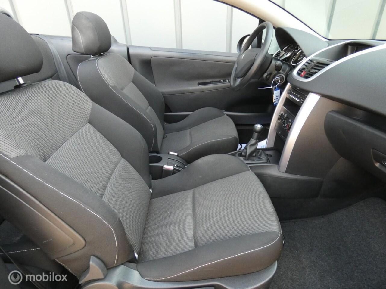 Peugeot 207 CC - 1.6 VTi Cabriolet 119.000km //APK/NAP//Elec.Ramen//CV+AB//PDC//