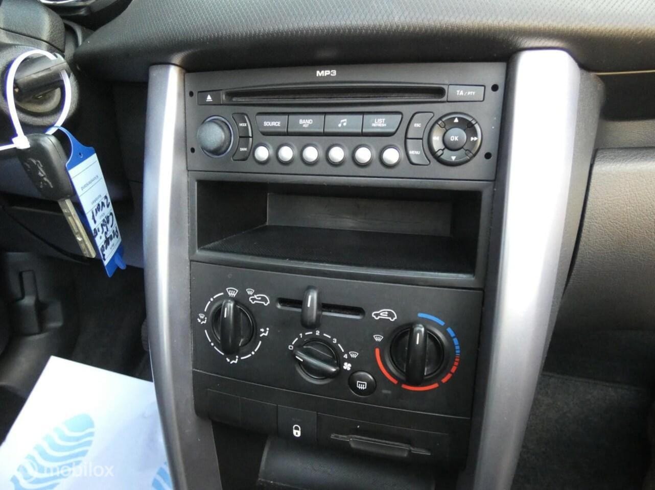 Peugeot 207 CC - 1.6 VTi Cabriolet 119.000km //APK/NAP//Elec.Ramen//CV+AB//PDC//