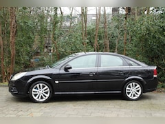 Opel Vectra GTS - 2.2-16V Executive mooie bak Trekhaak cruise enz