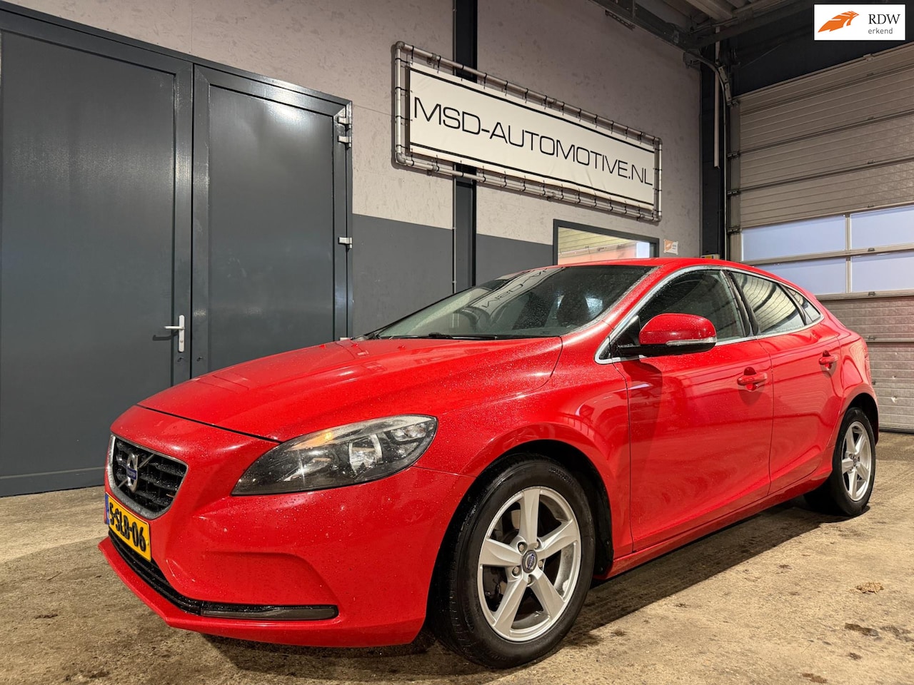 Volvo V40 - 1.6 D2 Momentum|Camera|NAVI|NAP|114pk - AutoWereld.nl