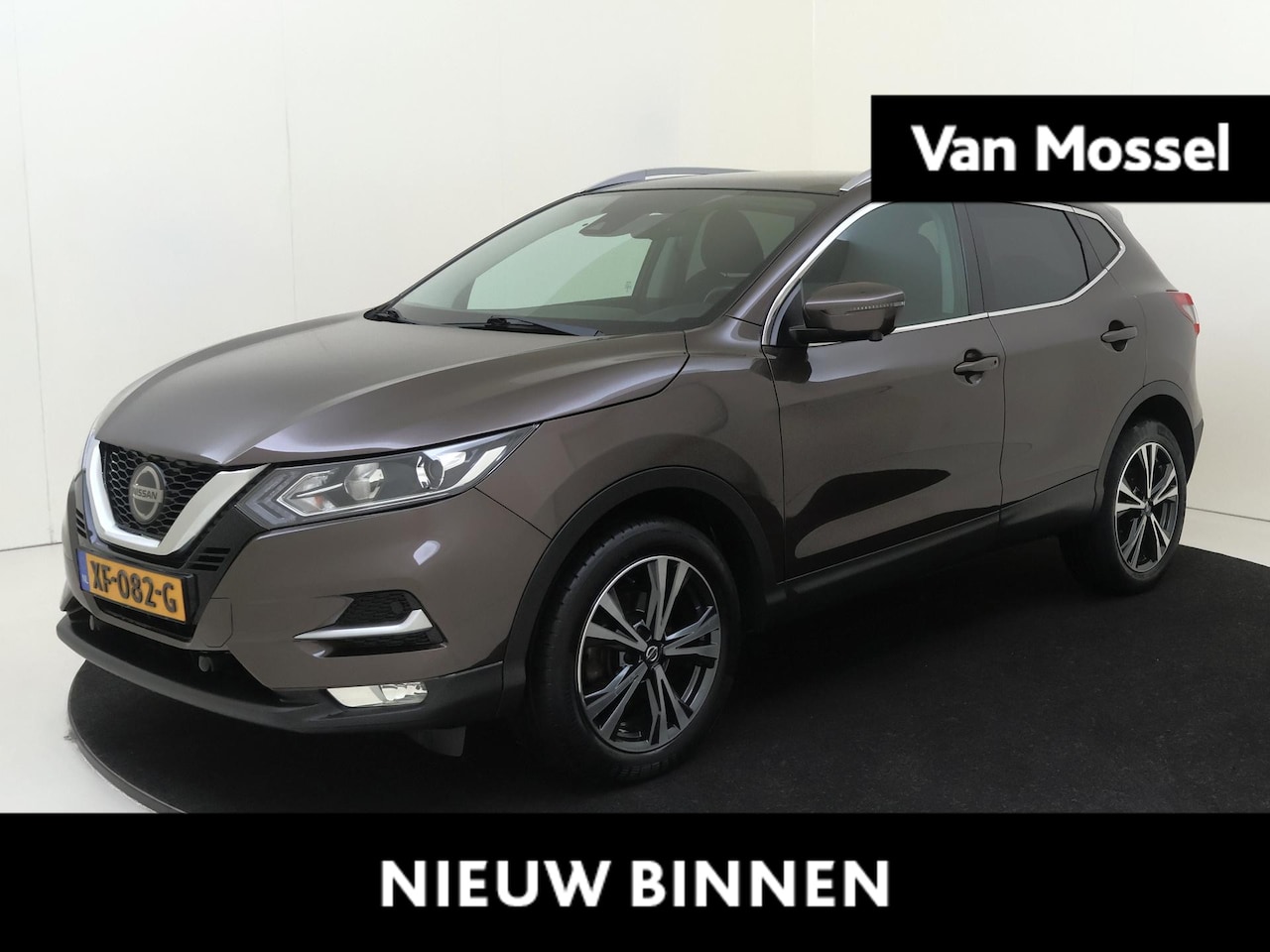 Nissan Qashqai - 1.6 N-Connecta Panorama dak | Trekhaak | 360 Camera - AutoWereld.nl
