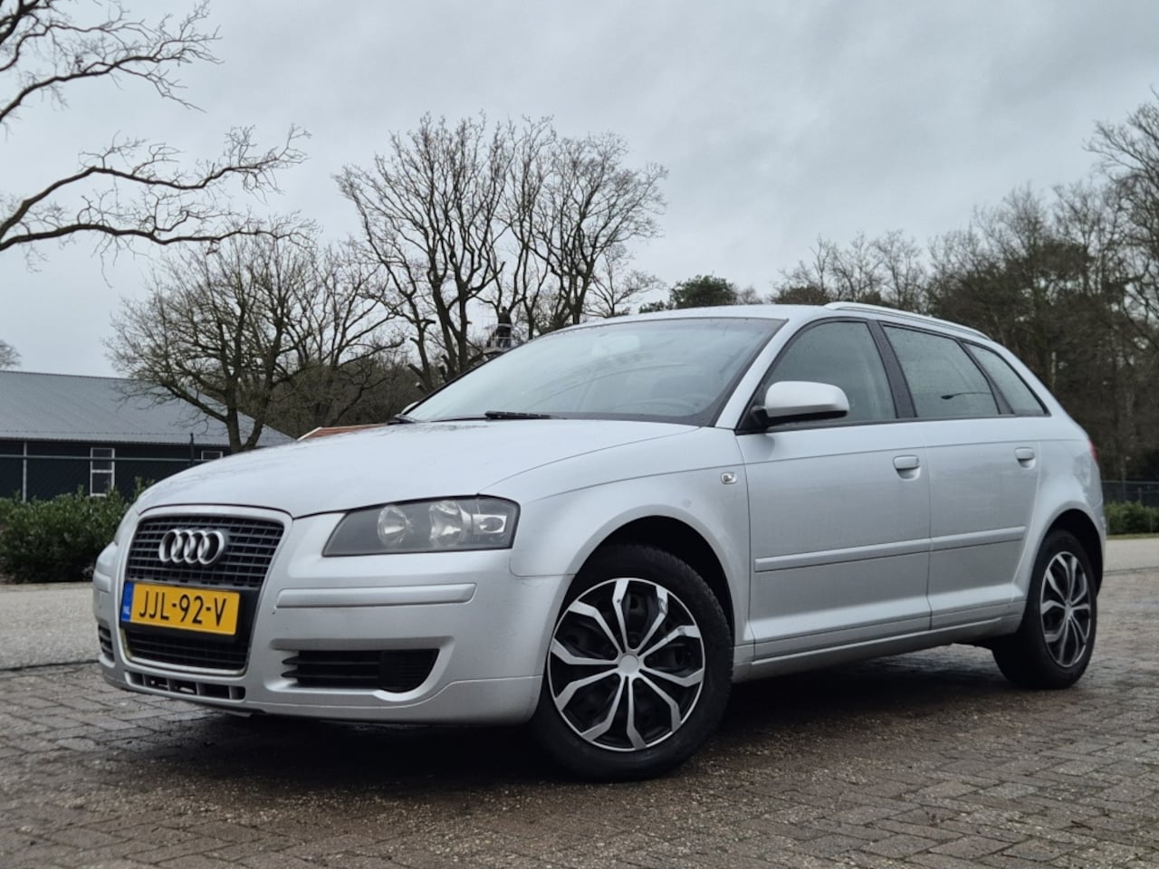 Audi A3 Sportback - 1.6 FSI Ambiente 1.6 FSI Ambiente - AutoWereld.nl