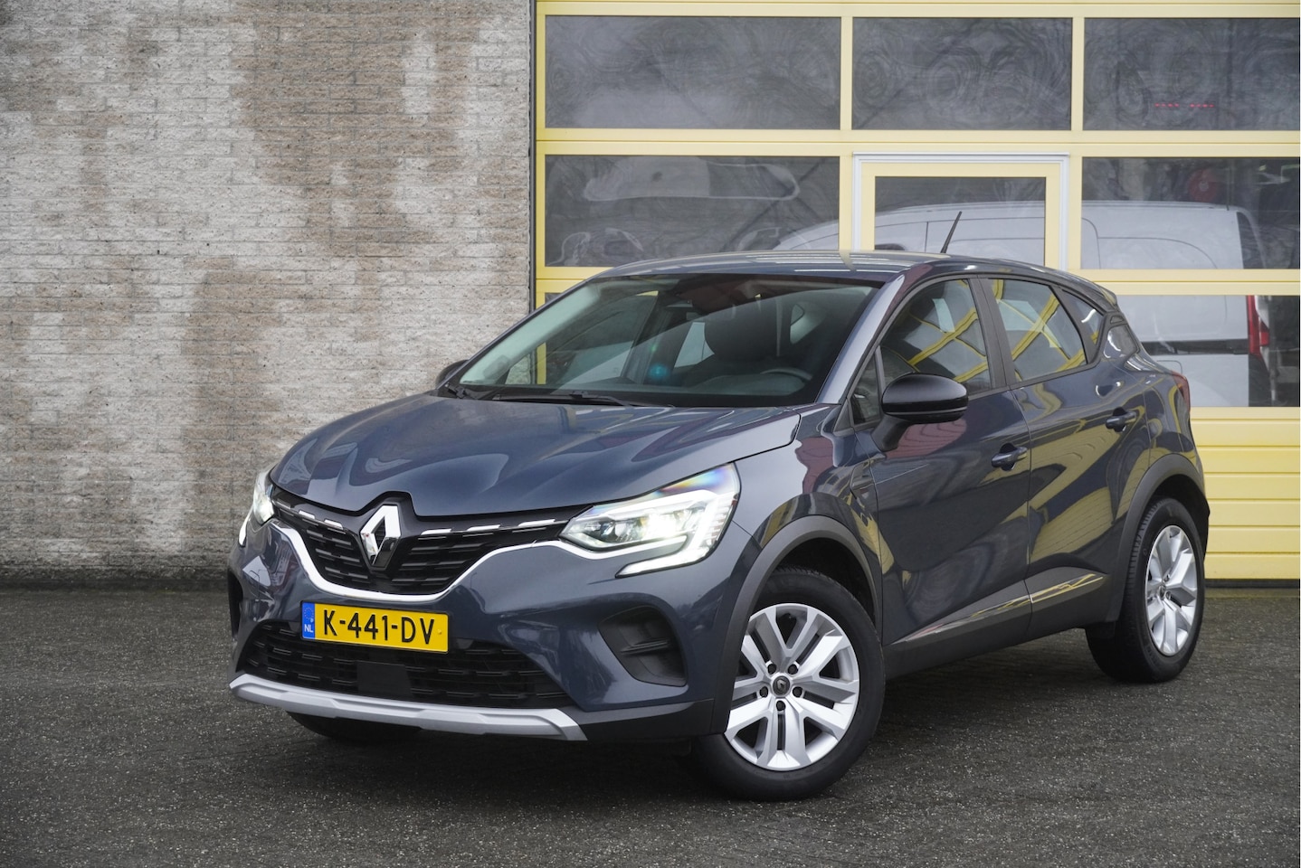 Renault Captur - 1.0 TCe 100 Zen BJ2020 Led | App-Connect | Airco | Cruise control | Getint glas - AutoWereld.nl