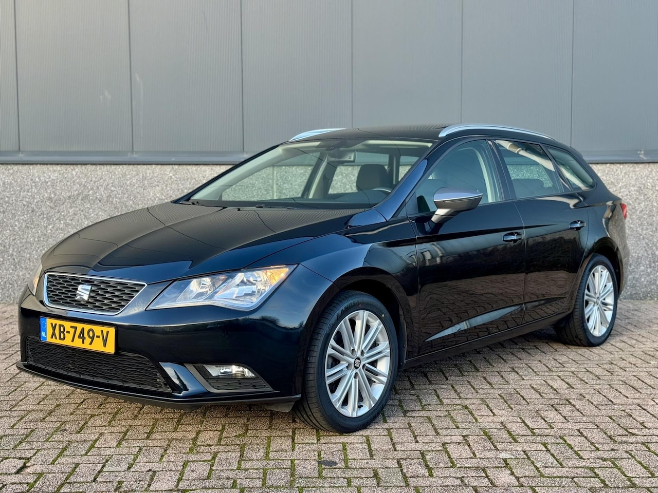 SEAT Leon ST - 1.2 TSI Reference Business Pano/Nav/LM - AutoWereld.nl