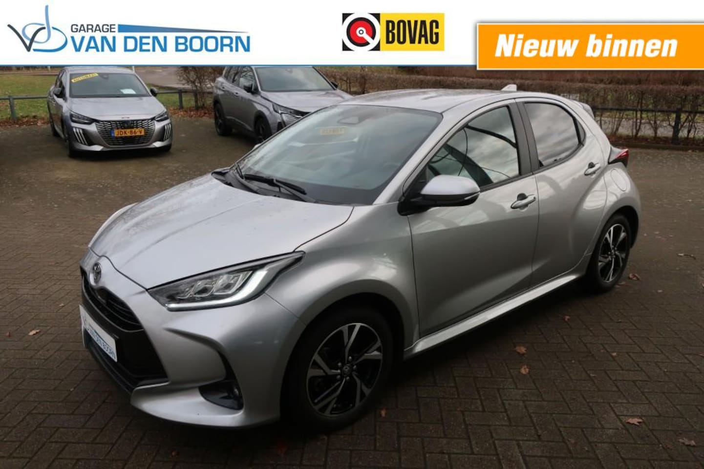 Toyota Yaris - 1.5 HYBRID, Navi, Clima, LED Verlichting, etc. - AutoWereld.nl