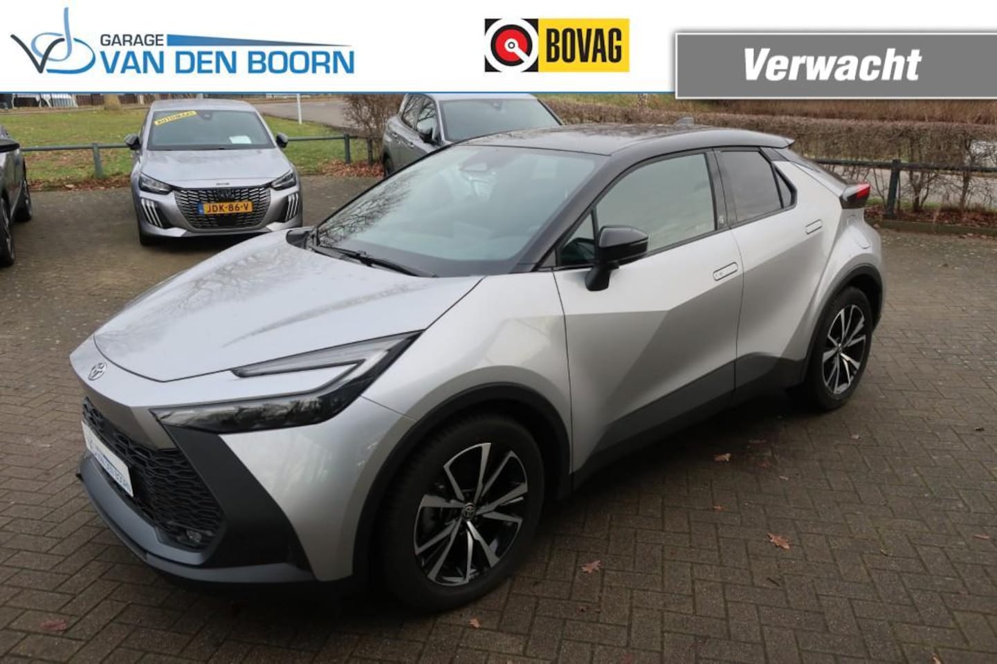 Toyota C-HR - 1.8 HYBRID 140 TEAM D, Dode Hoek Monitor, All Season Banden, etc. - AutoWereld.nl