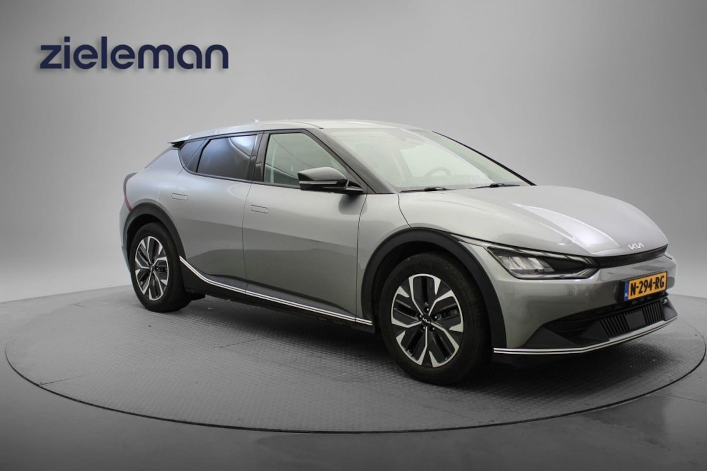 Kia EV6 - 58 kWh - Carplay, Navi, Cruise, Camera, Stoel/Stuur verw. Half Leer - AutoWereld.nl