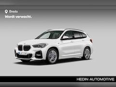 BMW X1 - xDrive25e | M-sport Shadow Line | Driving Assistant Plus | Head Up | Sportstoelen | Stoelv