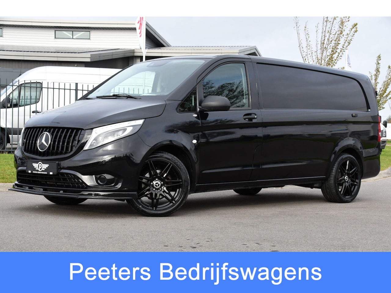 Mercedes-Benz Vito - 116 CDI L2 Black Edition Camera, Cruise, Carplay, 164PK, LED, Trekhaak, Stoelverwarming, m - AutoWereld.nl