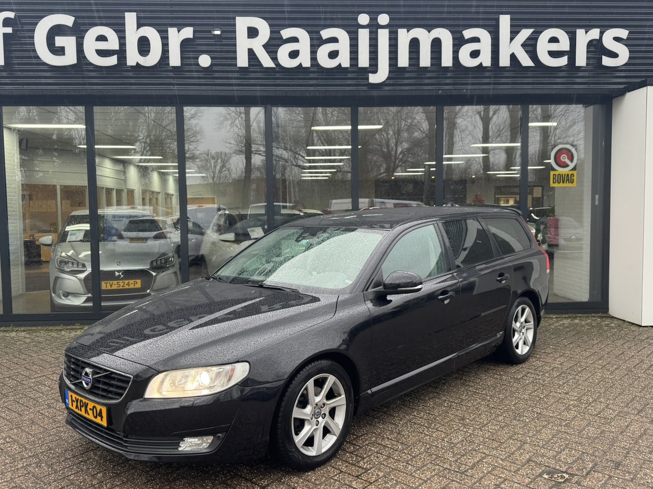 Volvo V70 - 2.0 D4 Nordic+ *Leder*Navi*Schuifdak*EXPORT/EX.BPM* - AutoWereld.nl