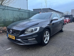 Volvo V60 - 2.4 D6 AWD Plug-In Hybrid R-Design