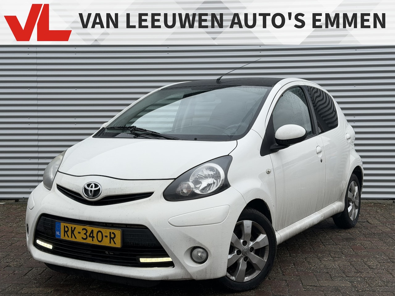 Toyota Aygo - 1.0 VVT-i Dynamic Blue | Nieuw Binnen! | APK 17-01-2027 | Airco | 5 Deurs - AutoWereld.nl
