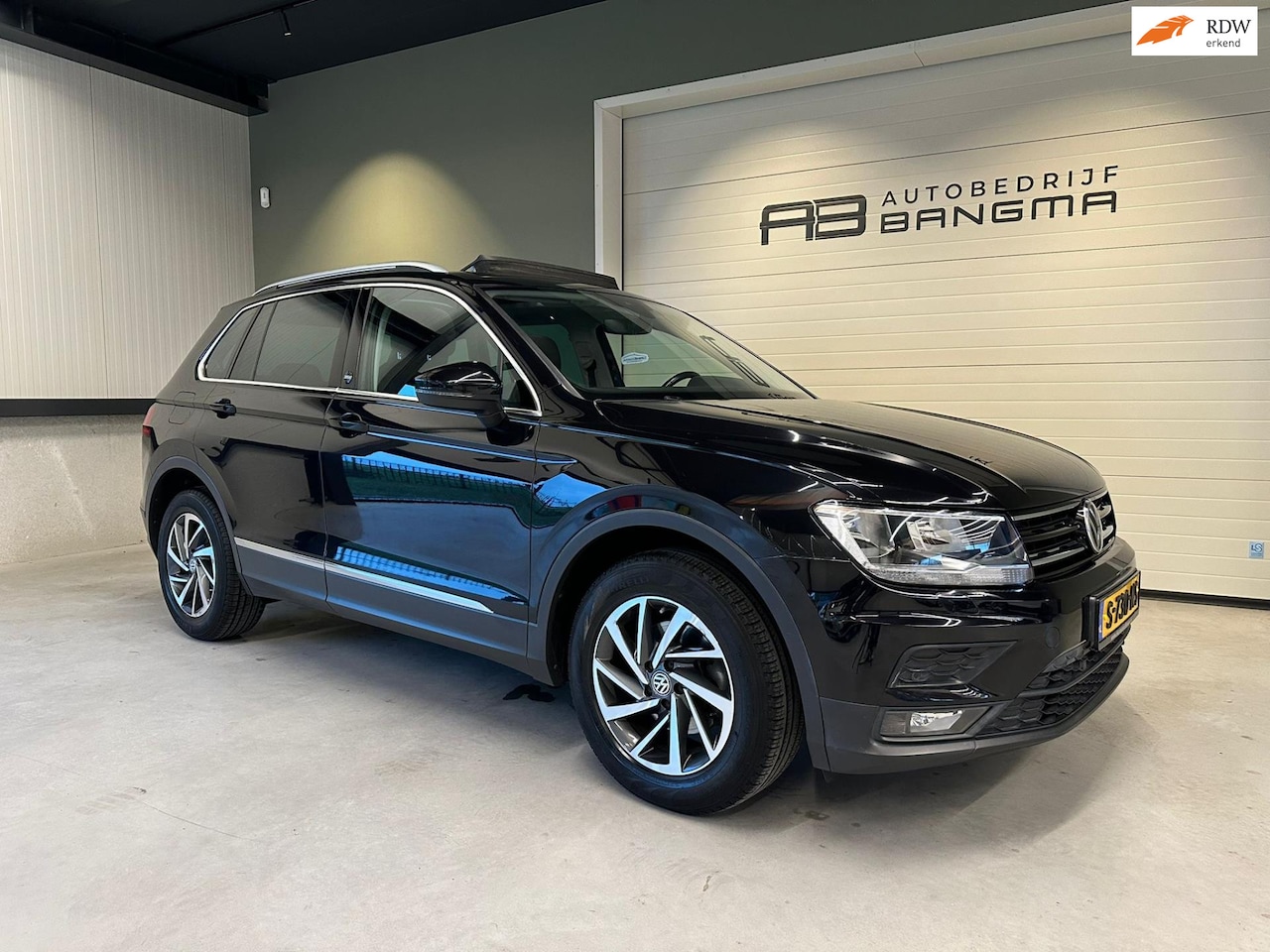Volkswagen Tiguan - 1.4 TSI ACT Trendline |Automaat|Pano|ACC - AutoWereld.nl