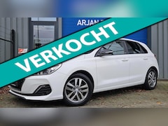 Hyundai i30 - 1.4 100PK Airco Cruise Camera Carplay® Lane Assist 4 cilinder