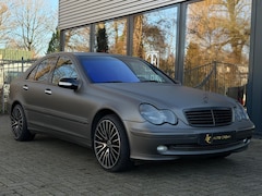 Mercedes-Benz C-klasse - 200 K. Elegance Automaat Carplay Sfeerverlichting Luxe model