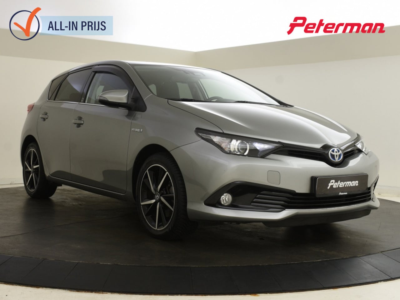 Toyota Auris - 1.8 Hybrid Team D | Navigatie | Keyless - AutoWereld.nl