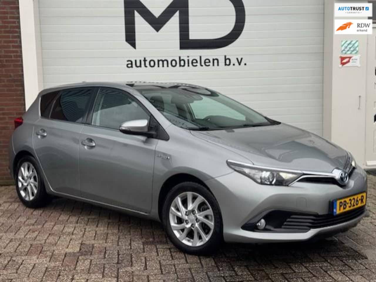 Toyota Auris - 1.8 Hybrid Trend - Panorama dak - Trekhaak-Navi - AutoWereld.nl